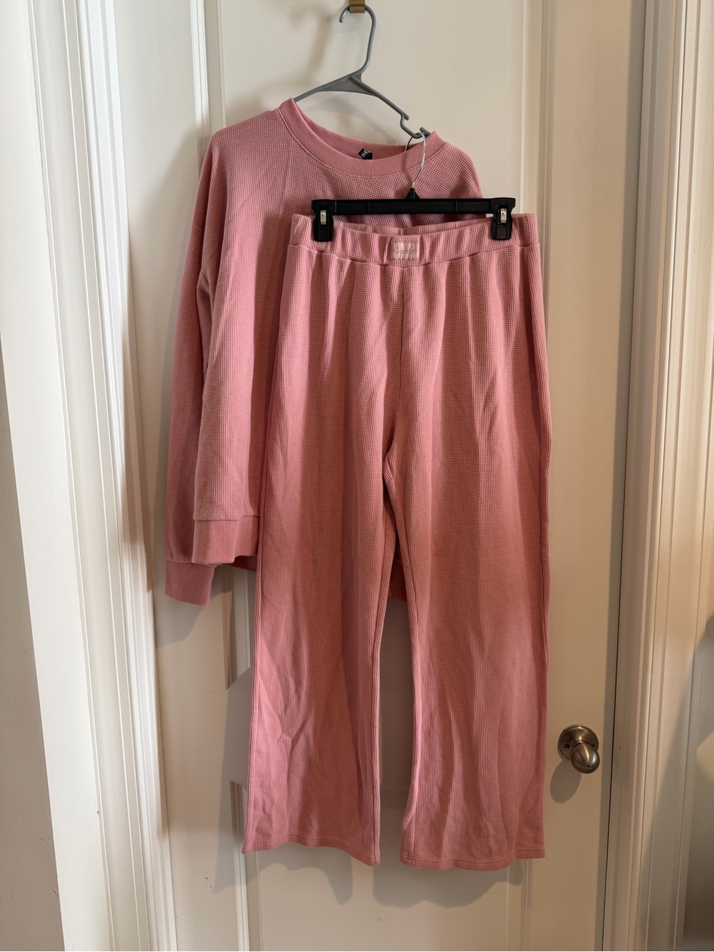 Comfrt Women's Pink Two-Piece Waffle Lounge Set
